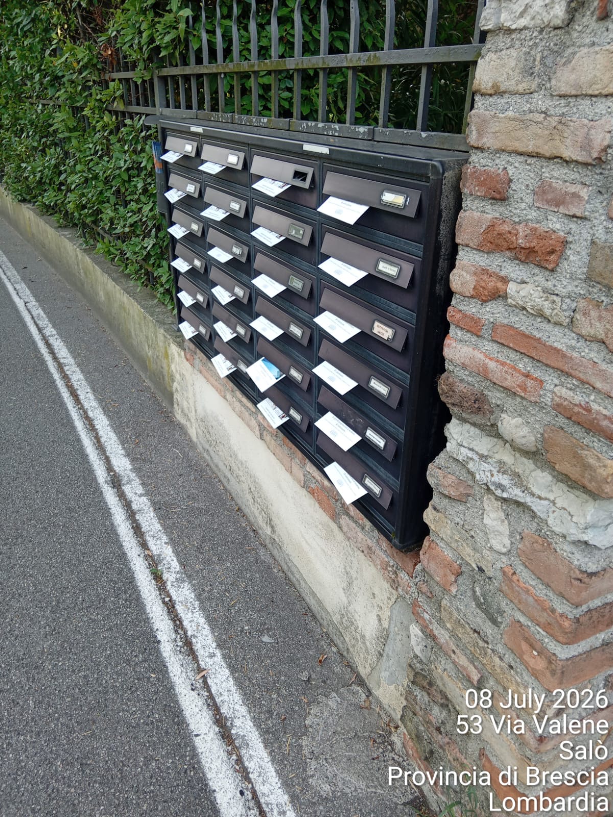 Distribuzione volantini in via Valene a Salò sul Lago di Garda — Intermedia